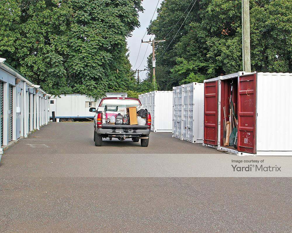 Clinton Storage Center 348 East Main Street, Clinton RentCafe